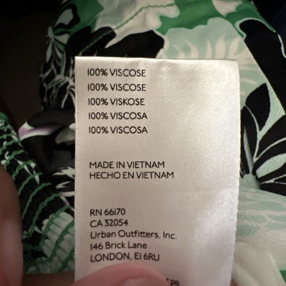 Maeve Anthropologie Saria Smocked Wide-Leg Floral Purple Green Pants XS Boho Ae8 - Picture 7 of 8